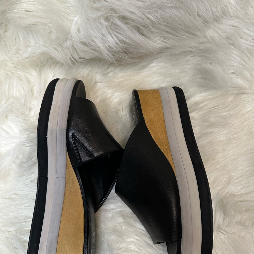 Vince Camuto Black Women's Slide Sandals - Picture 2 of 4